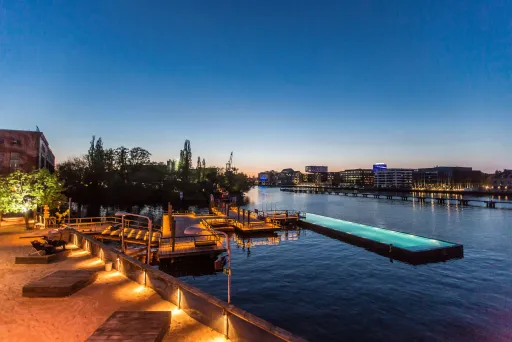 Badeschiff Berlin