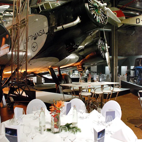 Deutsches Technikmuseum Dinner in der Luftfahrt-Ausstellung