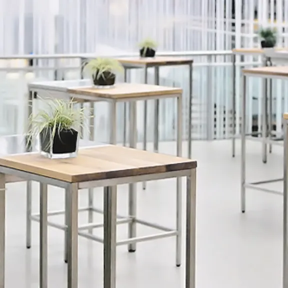 Eventausstattung, Eventwide Berlin, standing tables