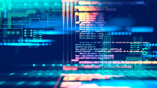 Programmcode auf Bildschirm, bunte Linien und Datenmuster in Blau und Orange.