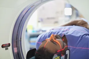 Patient im MRT