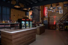 Mampes neue Heimat, Tasting Bar und Stammtisch